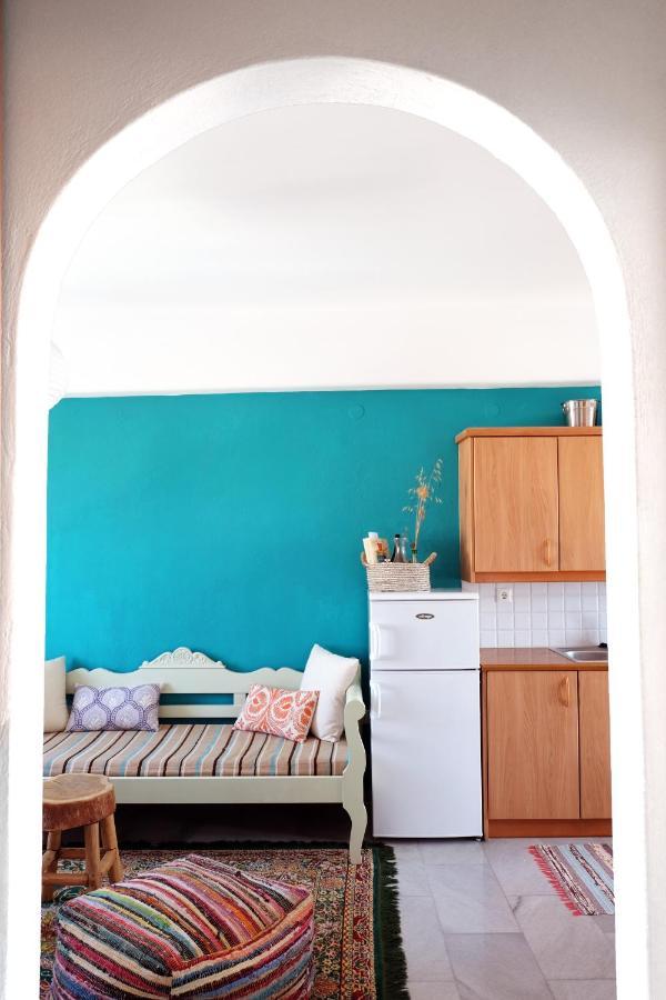 Paros Book'Inn بوسي لِفاذي المظهر الخارجي الصورة